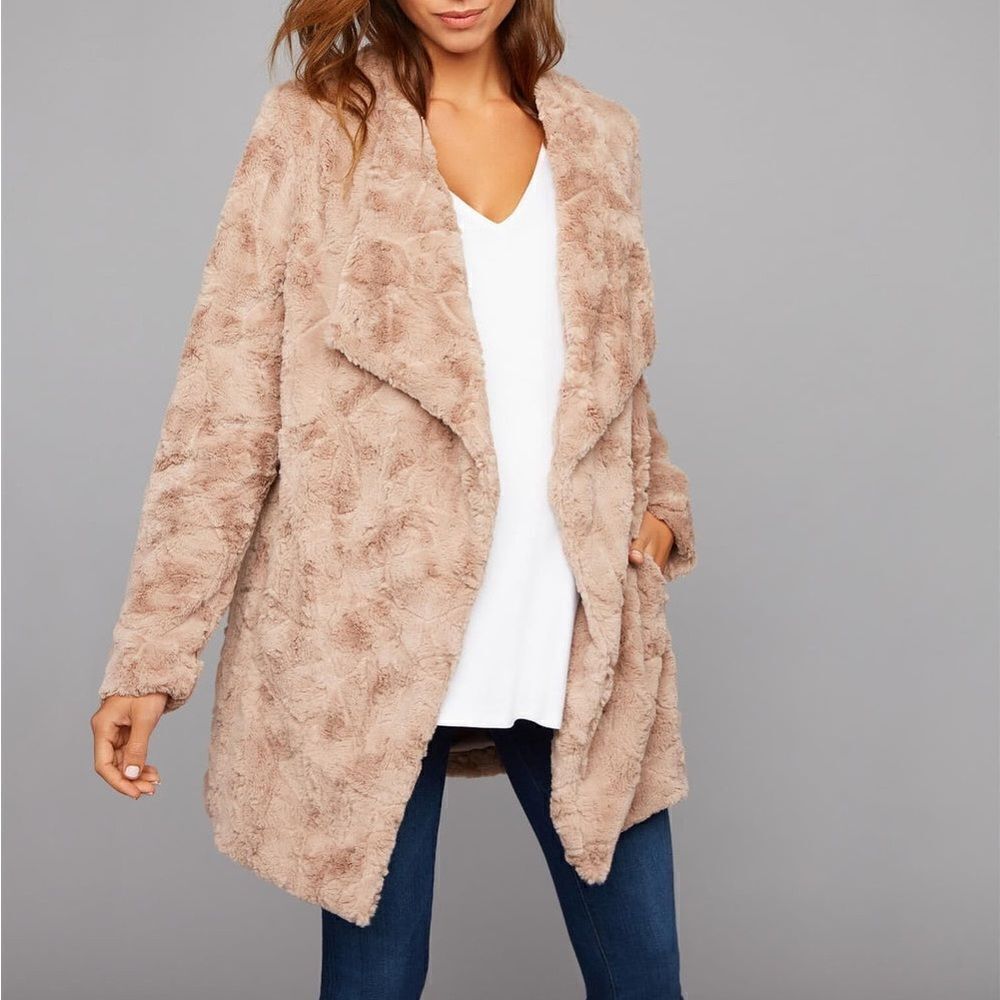 BB Dakota Coat Women's Medium Light Brown Tucker Wubby Draped Faux Fur Jacket